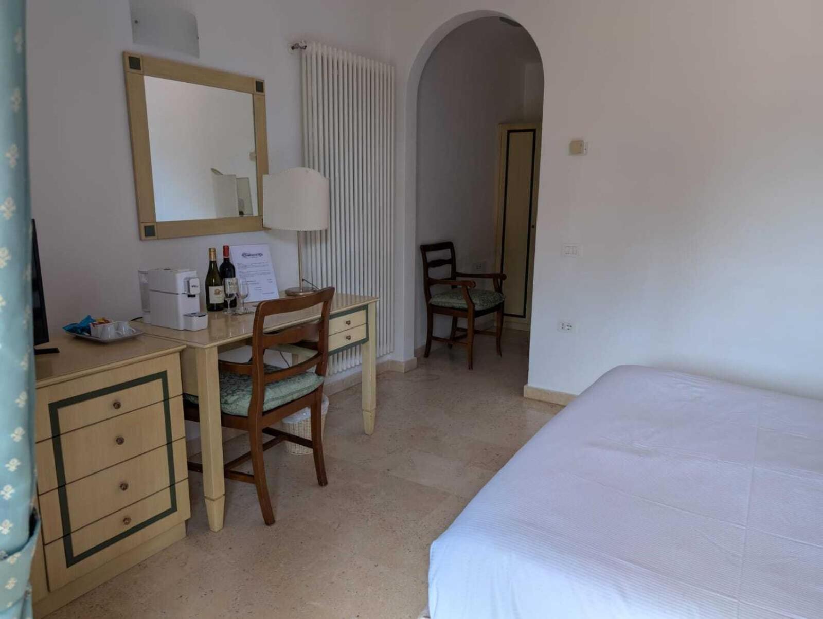 La Cipriana Villa กัสตาลเญโต การ์ดุชชี ภายนอก รูปภาพ